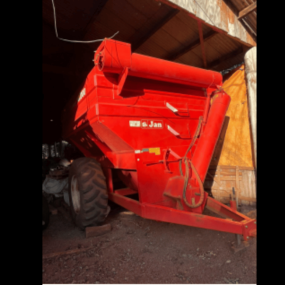 LOTE 009 – CARRETA GRANELEIRA TANKER 10000