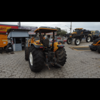 LOTE 098 – TRATOR VALTRA A134 - Imagem 5