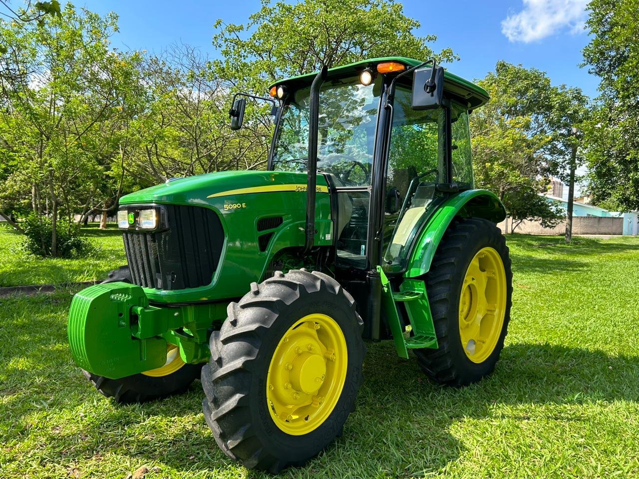 LOTE 191 - JOHN DEERE 5090E 4X4 - Imagem 13