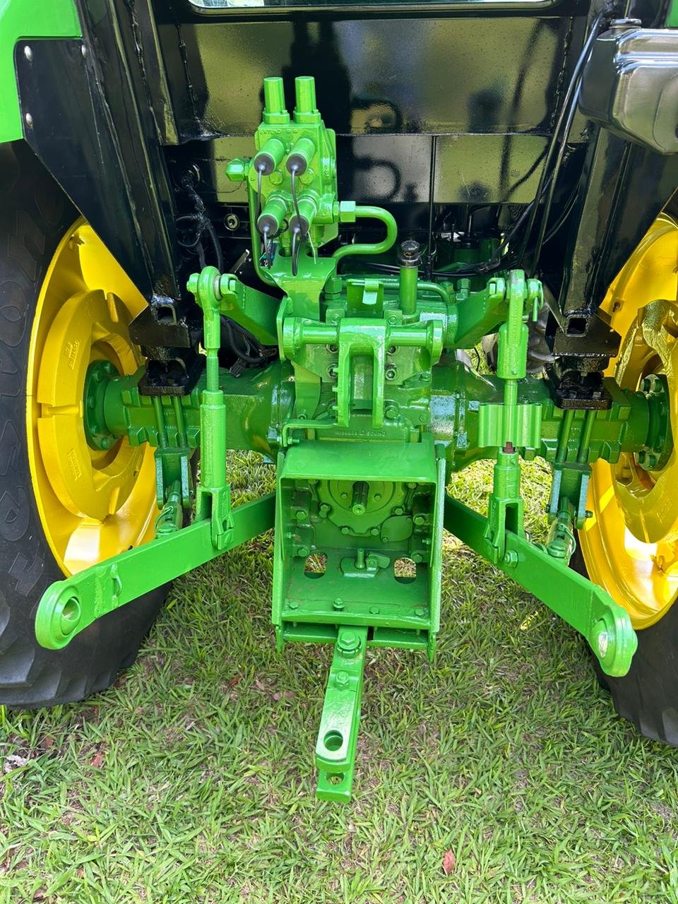 LOTE 191 - JOHN DEERE 5090E 4X4 - Imagem 21