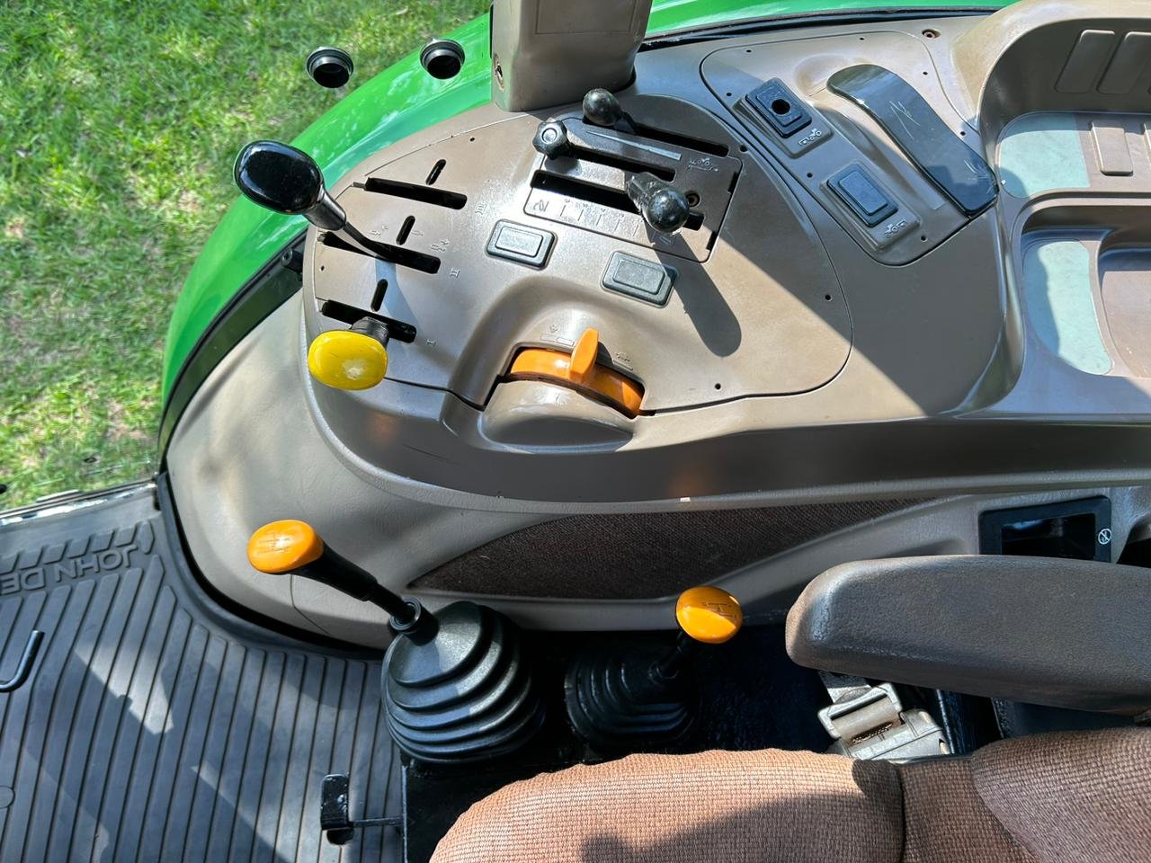 LOTE 191 - JOHN DEERE 5090E 4X4 - Imagem 19