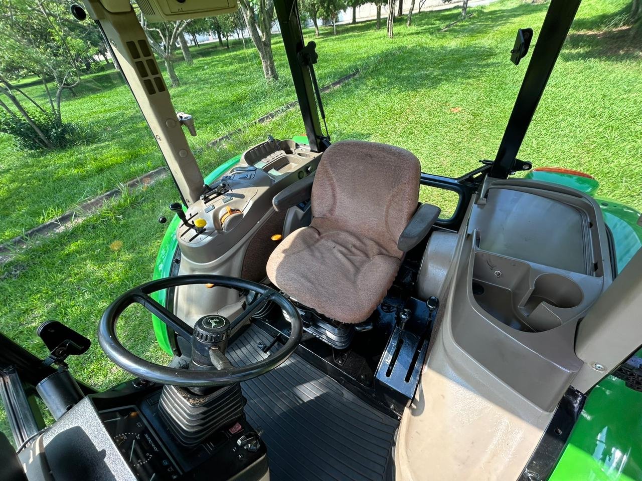 LOTE 191 - JOHN DEERE 5090E 4X4 - Imagem 18