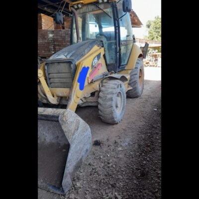 RETROESCAVADEIRA CAT 416E