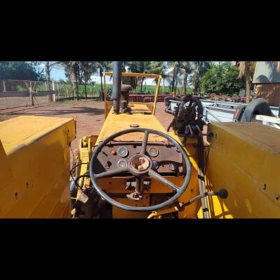 LOTE 29 – TRATOR CBT 2105