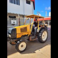 LOTE 305 - TRATOR VALTRA BF 75 4X2 PLATAFORMADO - Image 2