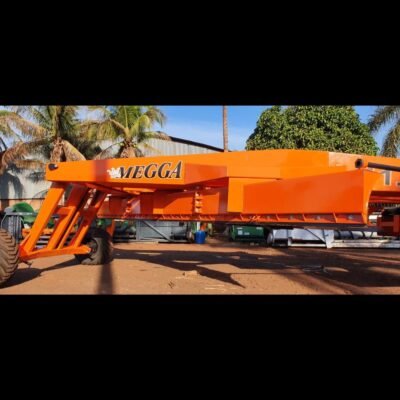 LOTE 37 – PLAINA NIVELADORA KING MEGGA 11800