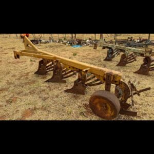 LOTE 347 - ARADO AIVECA TATU