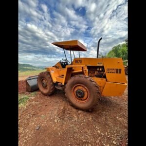 LOTE 329 - PÁ CARREGADEIRA CASE 1979