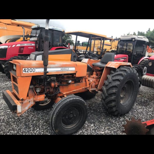 LOTE 306 – TRATOR AGRALE 4200 4X2