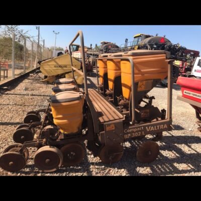 LOTE 282 – PLANTADEIRA VALTRA BP302 3X50