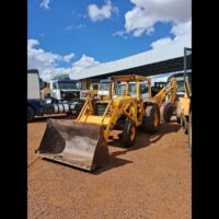 LOTE 326 – PÁ CARREGADEIRA CATERPILLAR 930T 1994 - Image 4