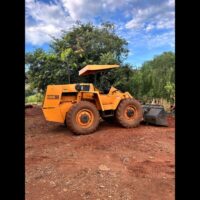 LOTE 325 – RETROESCAVADEIRA MASSEY FERGUSON MF275 - Image 3