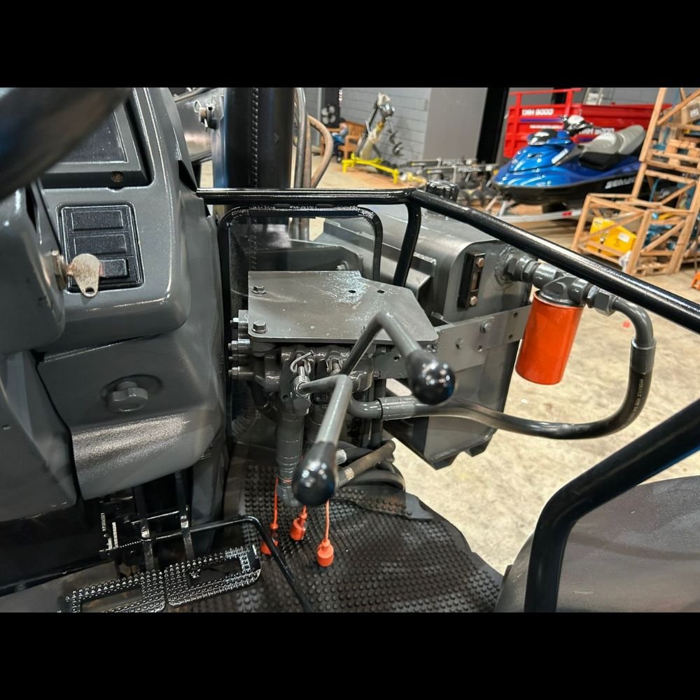 LOTE 11 – TRATOR NEW HOLLAND TS 6020 - Imagem 4