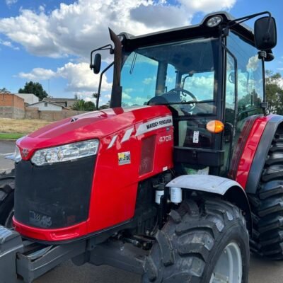 LOTE 12 – TRATOR MASSEY FERGUSON 4709 CABINADO 4×4