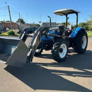 LOTE 17- TRATOR LS TRACTOR PLUS 80 COM CONCHA E REDUTOR