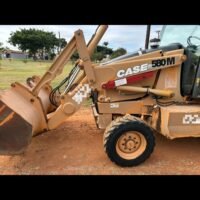 LOTE 446 – RETROESCAVADEIRA CASE 580M - Imagem 5