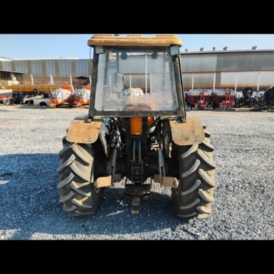Lote 450 – TRATOR VALTRA BF 75 4X4 – PLATAFORMADO