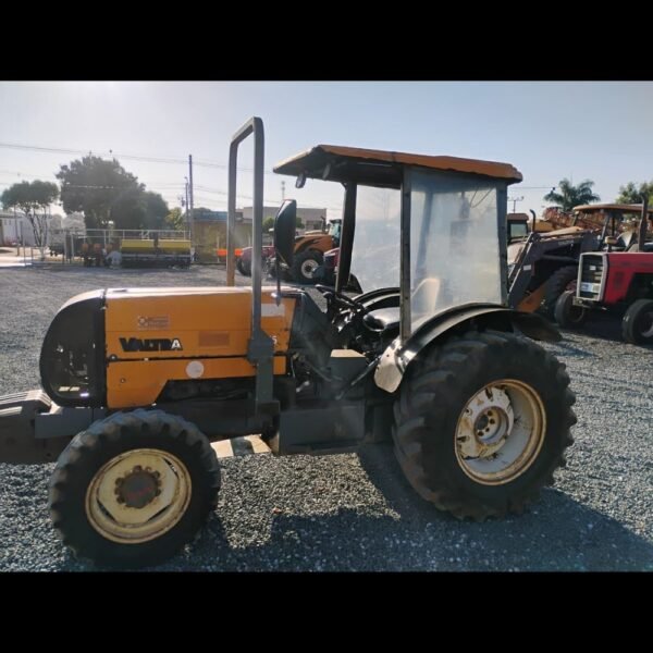 LOTE 451 – TRATOR VALTRA BF 75 4X4 – PLATAFORMADO