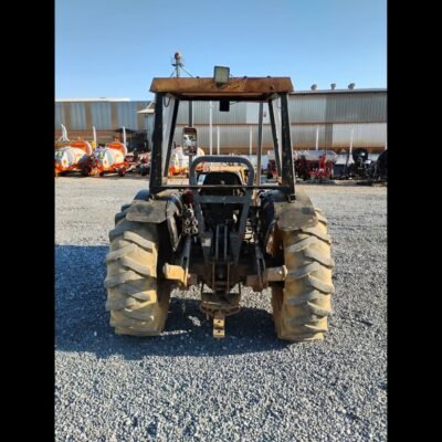 LOTE 452 – TRATOR VALTRA BF 75 4X4 – PLATAFORMADO