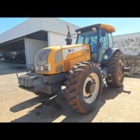 LOTE 456 – TRATOR VALTRA BH 205 4X4 – CABINADO - Imagem 7