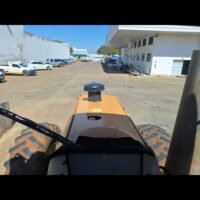 LOTE 456 – TRATOR VALTRA BH 205 4X4 – CABINADO - Imagem 8