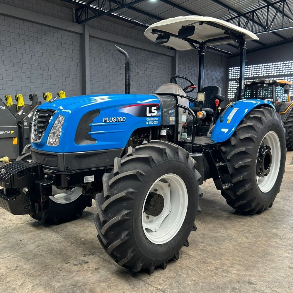 LOTE 31 – LS Tractor Plus 100 Plataformado 4×4