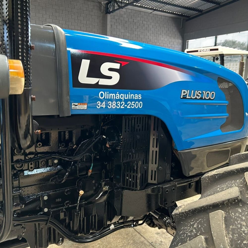 LOTE 31 – LS Tractor Plus 100 Plataformado 4×4 - Imagem 7