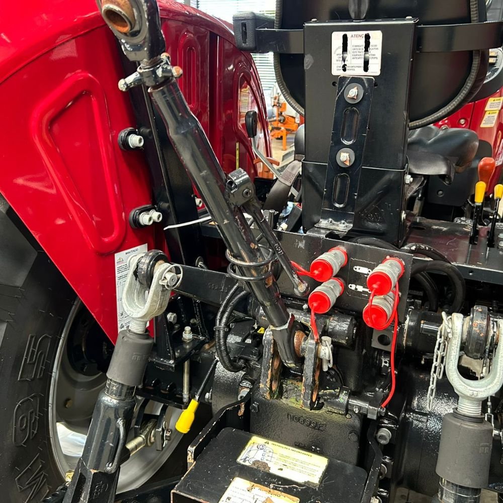 LOTE 25 – Trator Yanmar Solis 90 4×4 Ano 2023 - Imagem 14
