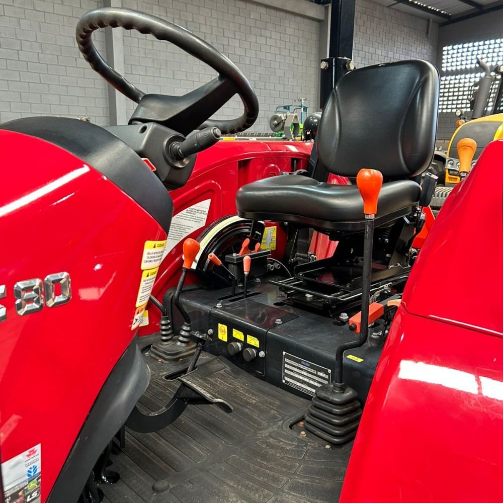 LOTE 32 – Yanmar Solis 80 4×4 - Imagem 14