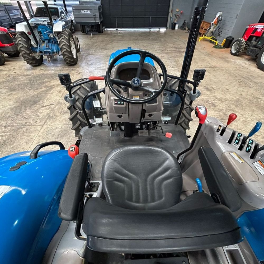 LOTE 31 – LS Tractor Plus 100 Plataformado 4×4 - Imagem 17