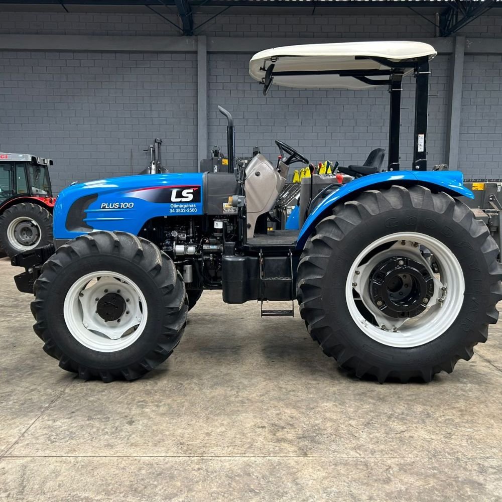 LOTE 31 – LS Tractor Plus 100 Plataformado 4×4 - Imagem 24
