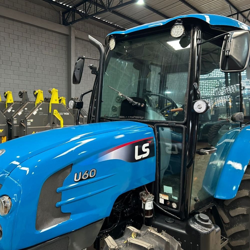 LOTE 27 – LS TRACTOR U60 4X4 2017 (01) - Imagem 2