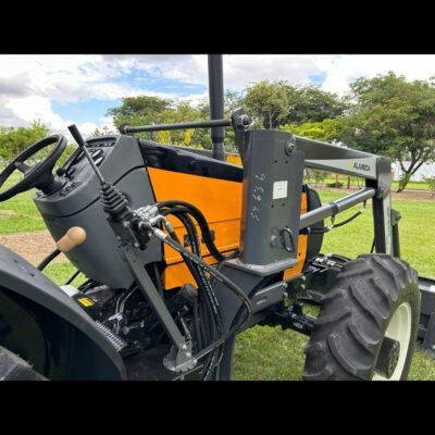 LOTE 04 – TRATOR VALTRA BL88 COM LÂMINA