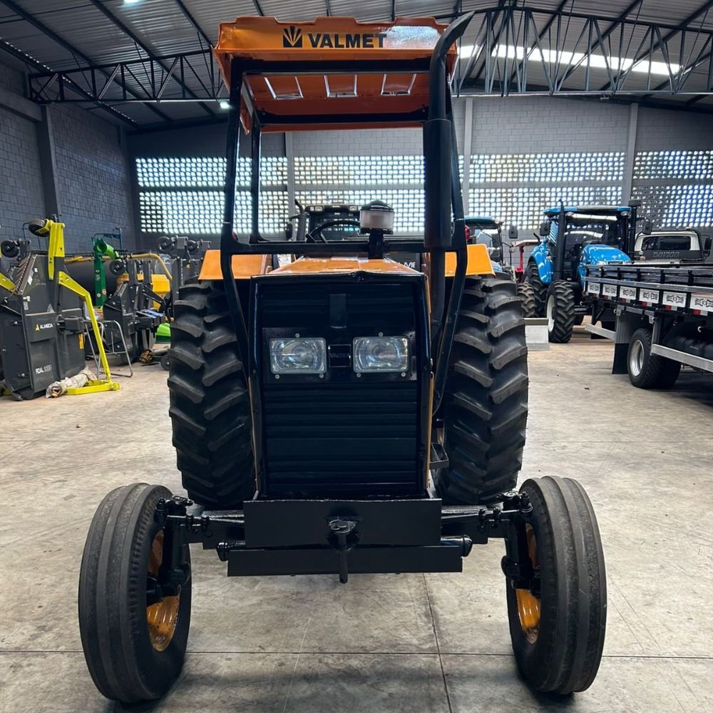 LOTE 34 – Trator Valmet 785 4×2 Ano 1996 - Imagem 11