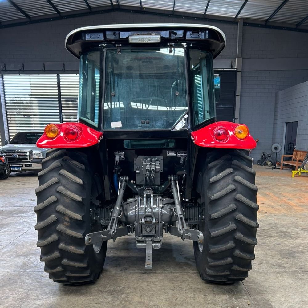 LOTE 36 – Trator Massey Ferguson 4290 4×4 ano 2013 - Imagem 3