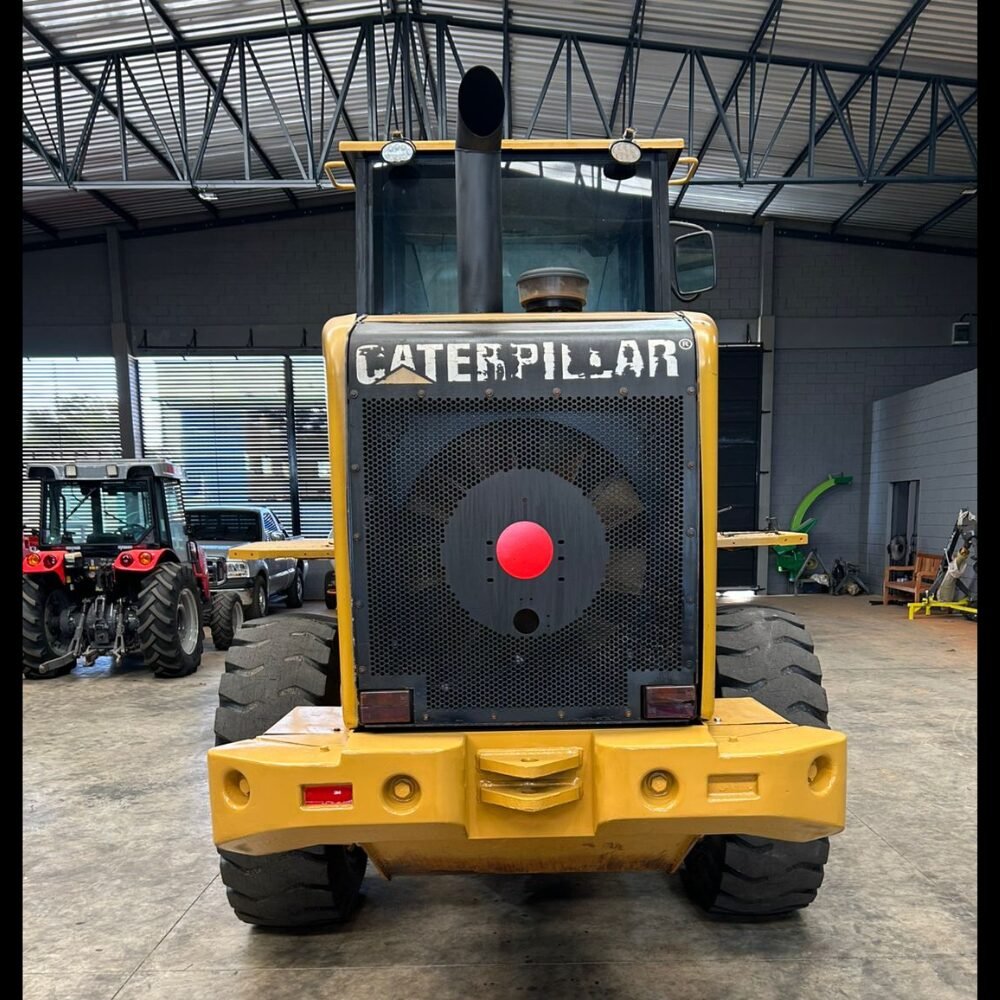 LOTE 37 – PÁ CARREGADEIRA CATERPILLAR 924H Z - Imagem 6