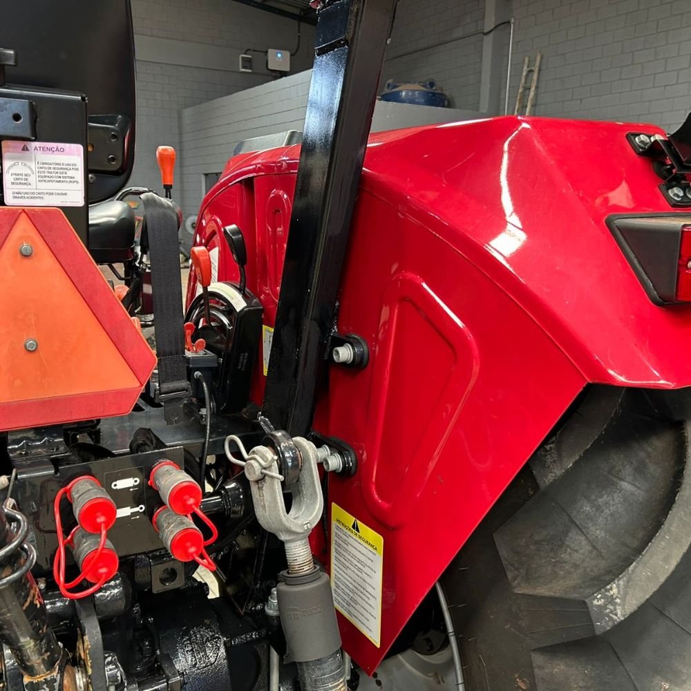 LOTE 32 – Yanmar Solis 80 4×4 - Imagem 3
