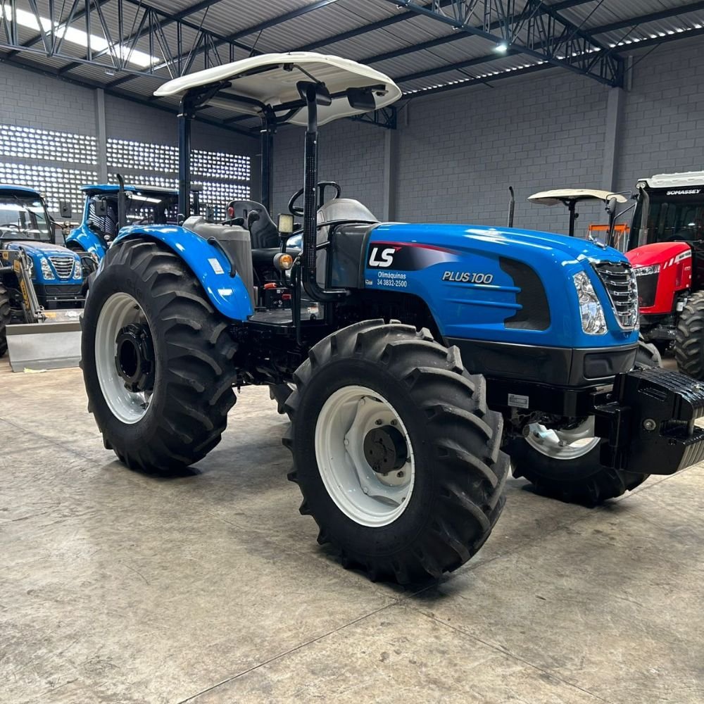 LOTE 31 – LS Tractor Plus 100 Plataformado 4×4 - Imagem 3