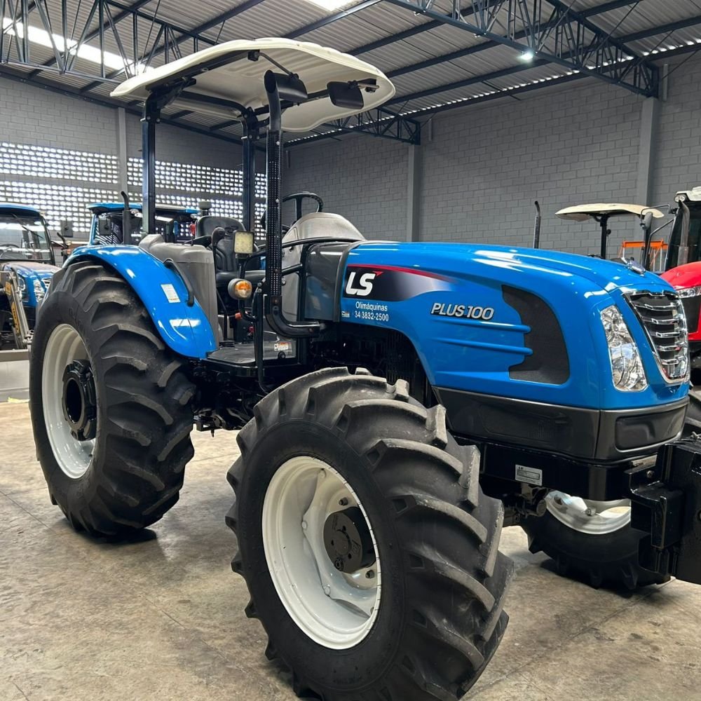 LOTE 31 – LS Tractor Plus 100 Plataformado 4×4 - Imagem 4