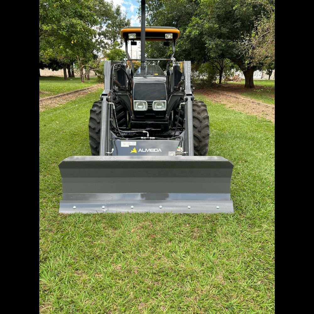 LOTE 04 – TRATOR VALTRA BL88 COM LÂMINA - Imagem 7