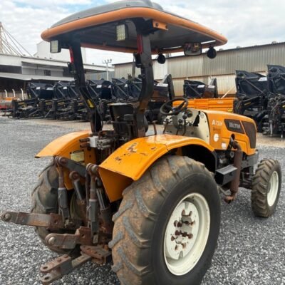 Lote 151 – TRATOR VALTRA A 750F 4X4 – PLATAFORMADO