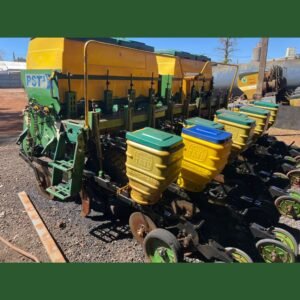 Lote 006 - Plantadeira Tatu PST 3