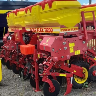Lote 013 – Plantadeira Tiger Flex Vence Tudo 11 Linhas