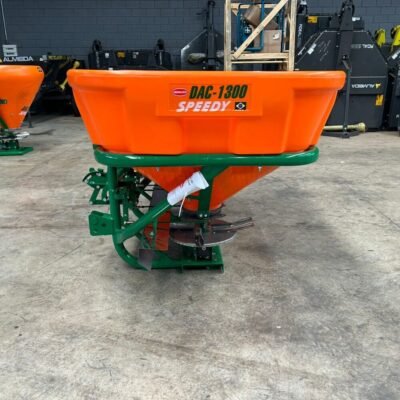 DT 40 – SEMEADEIRA/ADUBADEIRA E CALCAREADEIRA CREMASCO DAC 1300 SPEEDY
