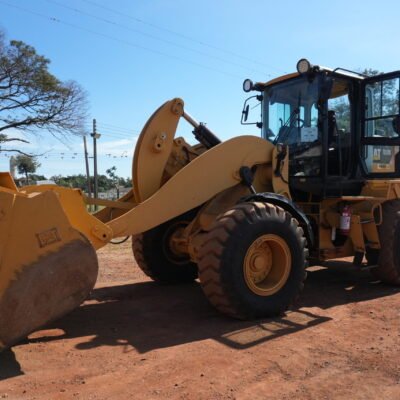 DE 002 – PÁ CARREGADEIRA CATERPILLAR 938 K