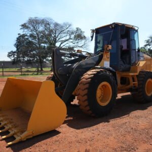 DE 008 - PÁ CARREGADEIRA JOHN DEERE 524 K