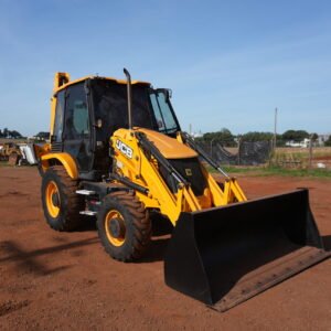 DE 016 - RETROESCAVADEIRA JCB 3CX