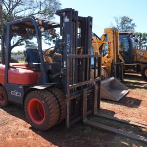 DE 034 - EMPILHADEIRA WECAN 3 TON